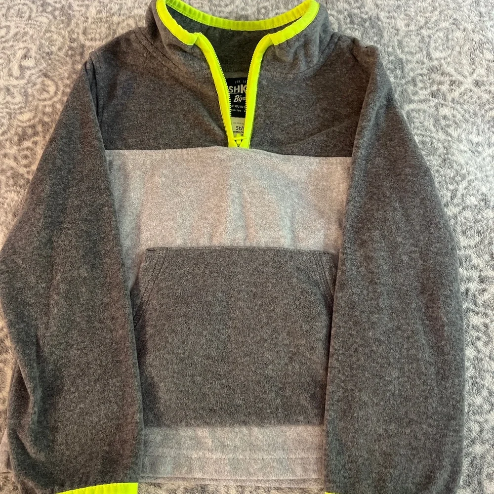 Boy’s OshKosh fleece
